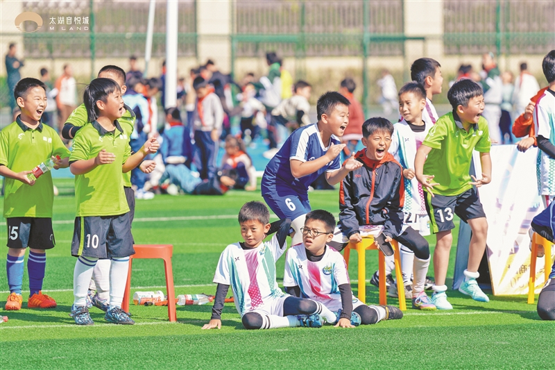 “蘇超”球員成為榜樣，更多學生愛上足球