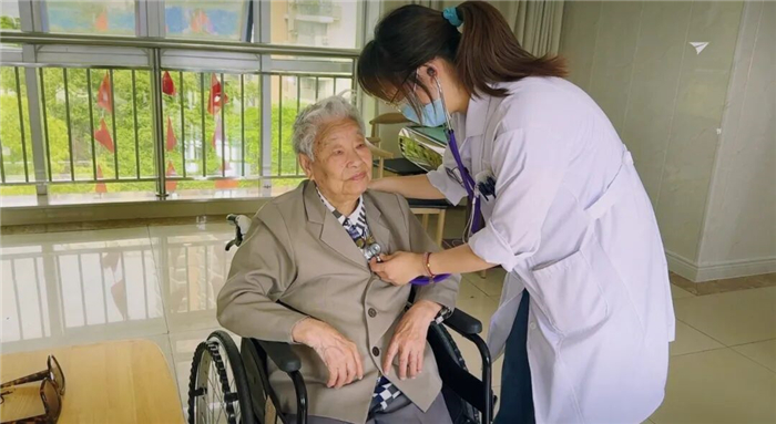 江蘇無錫：織就“康養(yǎng)網(wǎng)”，醫(yī)養(yǎng)康養(yǎng)融合守護最美“夕陽紅”